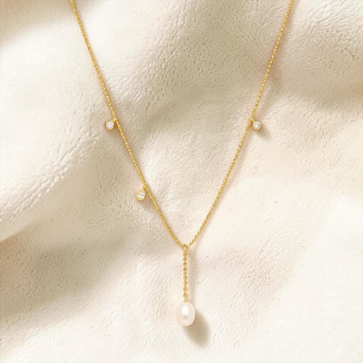 Solo Necklace